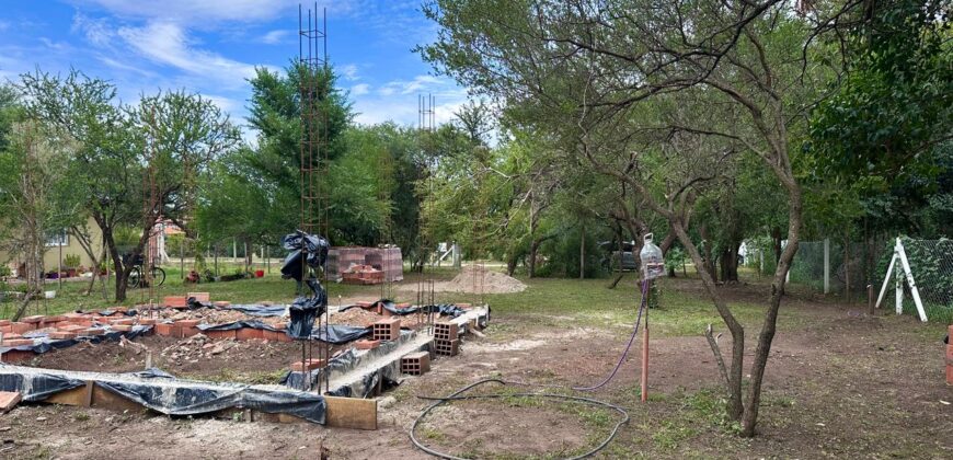 LOTE CENTRICO EN LOS MOLLES