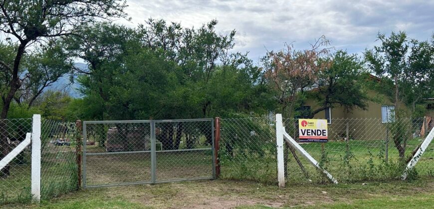 LOTE CENTRICO EN LOS MOLLES