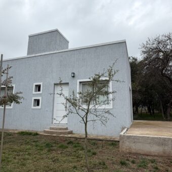 CASA EN LOS MOLLES
