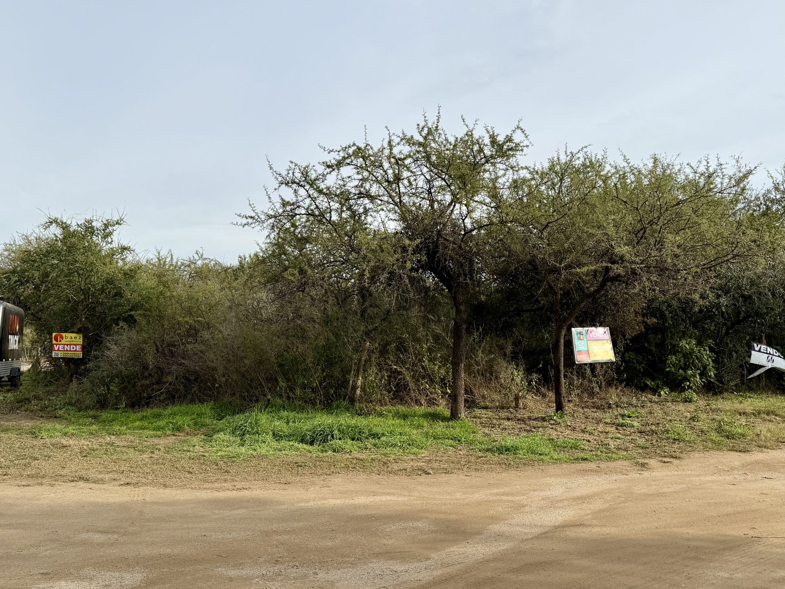 LOTE EN ESQUINA DE 1400 MTS