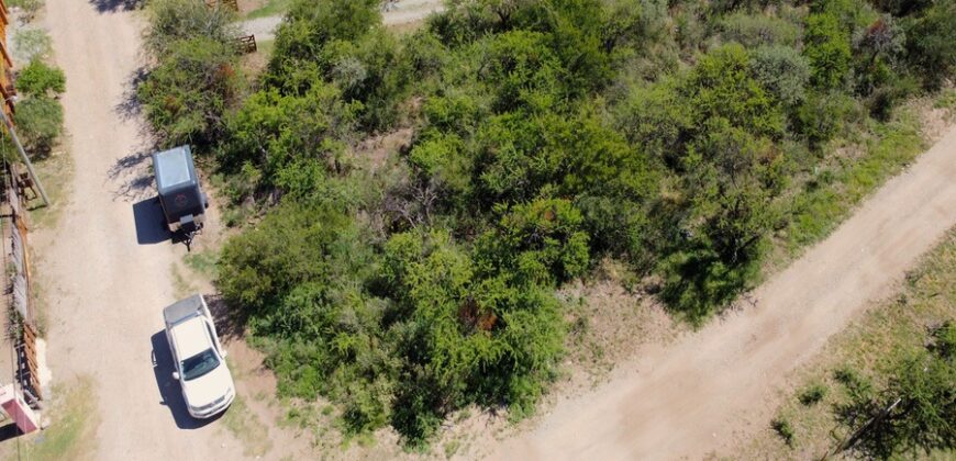 LOTE EN ESQUINA DE 1400 MTS